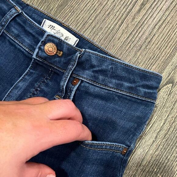 Madewell Curvy High-Rise Skinny Jeans Whiskering Denim Dark Wash Blue Size 26 - Picture 5 of 13